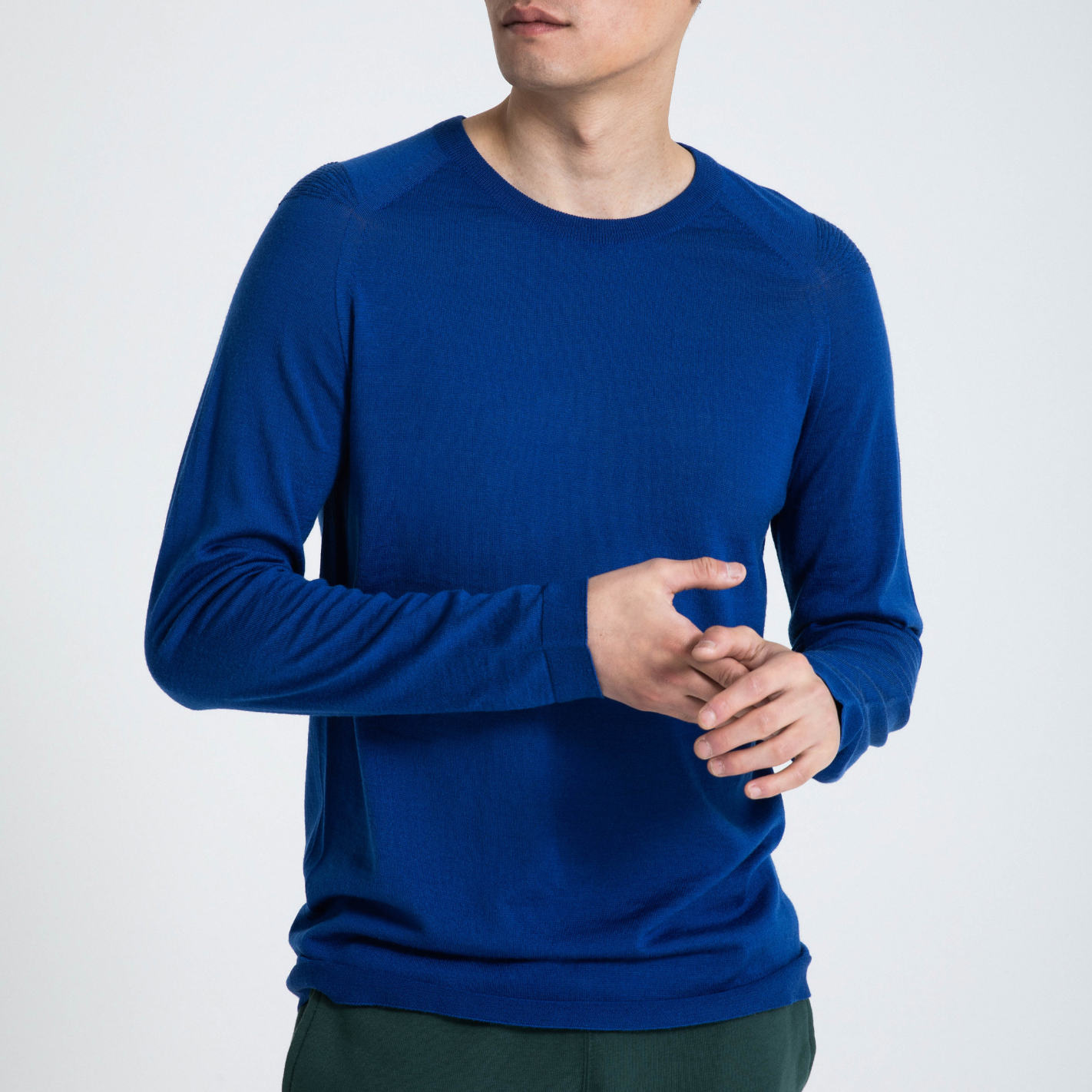 Natural Seamless Merino Crew